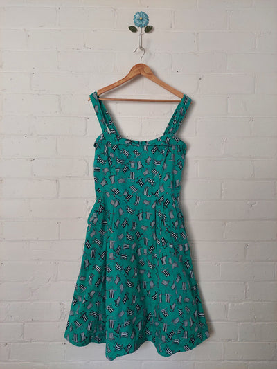 Emily and Fin deck chairs green midi dress, Size L (14)