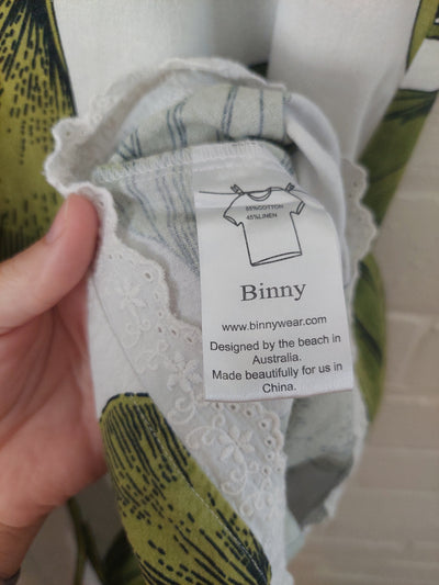 Binny Cotton / Linen blend Midi Dress with green leaves print, Size 8