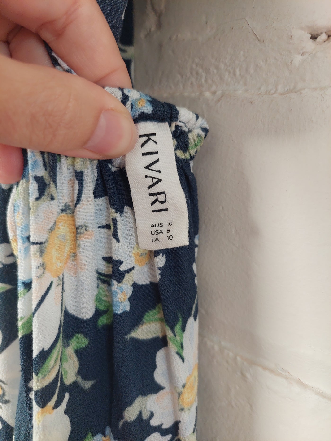 KIVARI Allie Tie Back Midi Dress - Navy Floral, Size 10