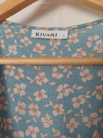 KIVARI Nell Tie Front Midi Dress - Ditsy Floral, Size L (AU 12 / US 8)