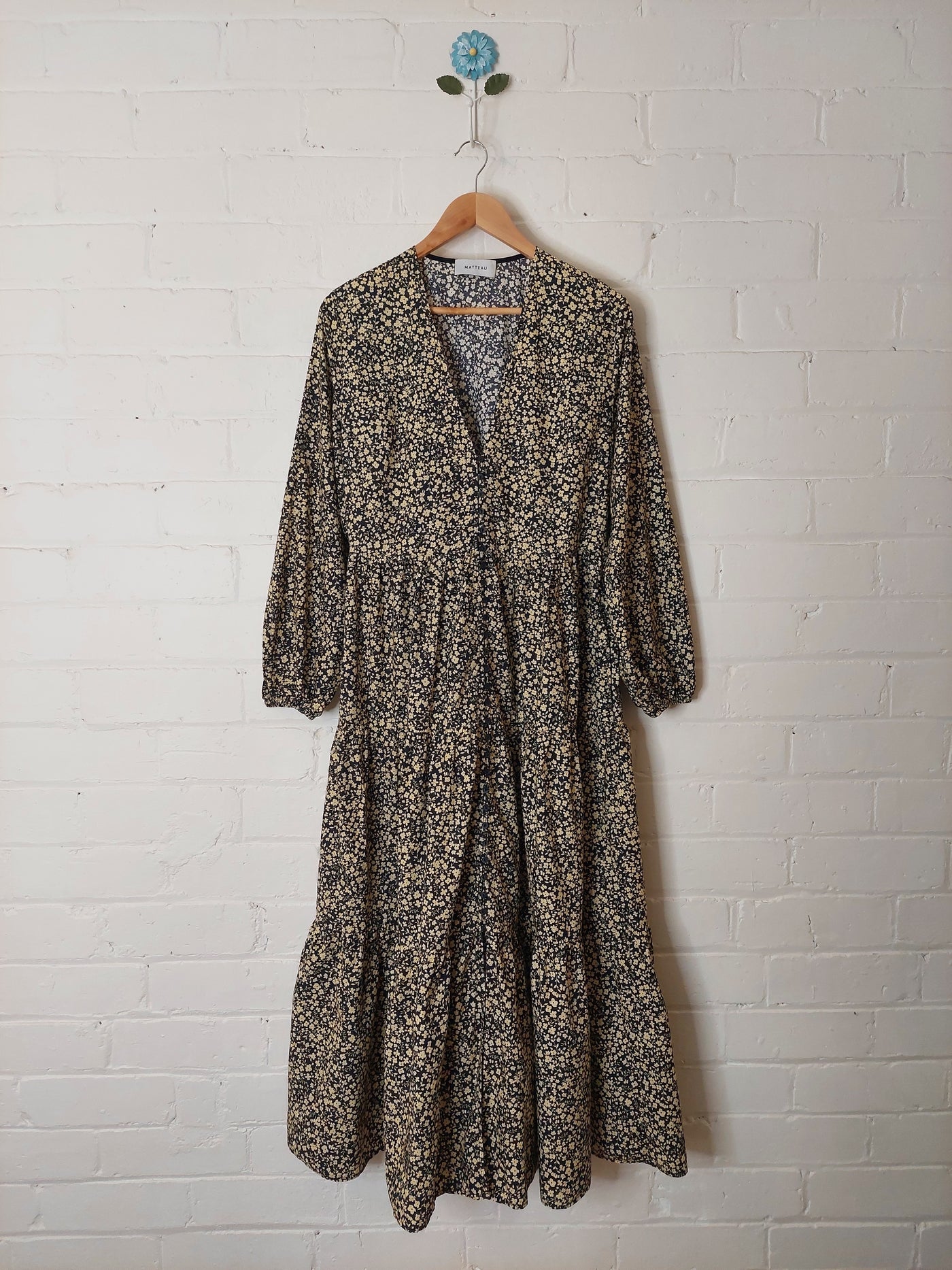 MATTEAU Long Sleeve Button Maxi Dress in Golden Primrose Floral, Size 2 (AU 8 / US 4)