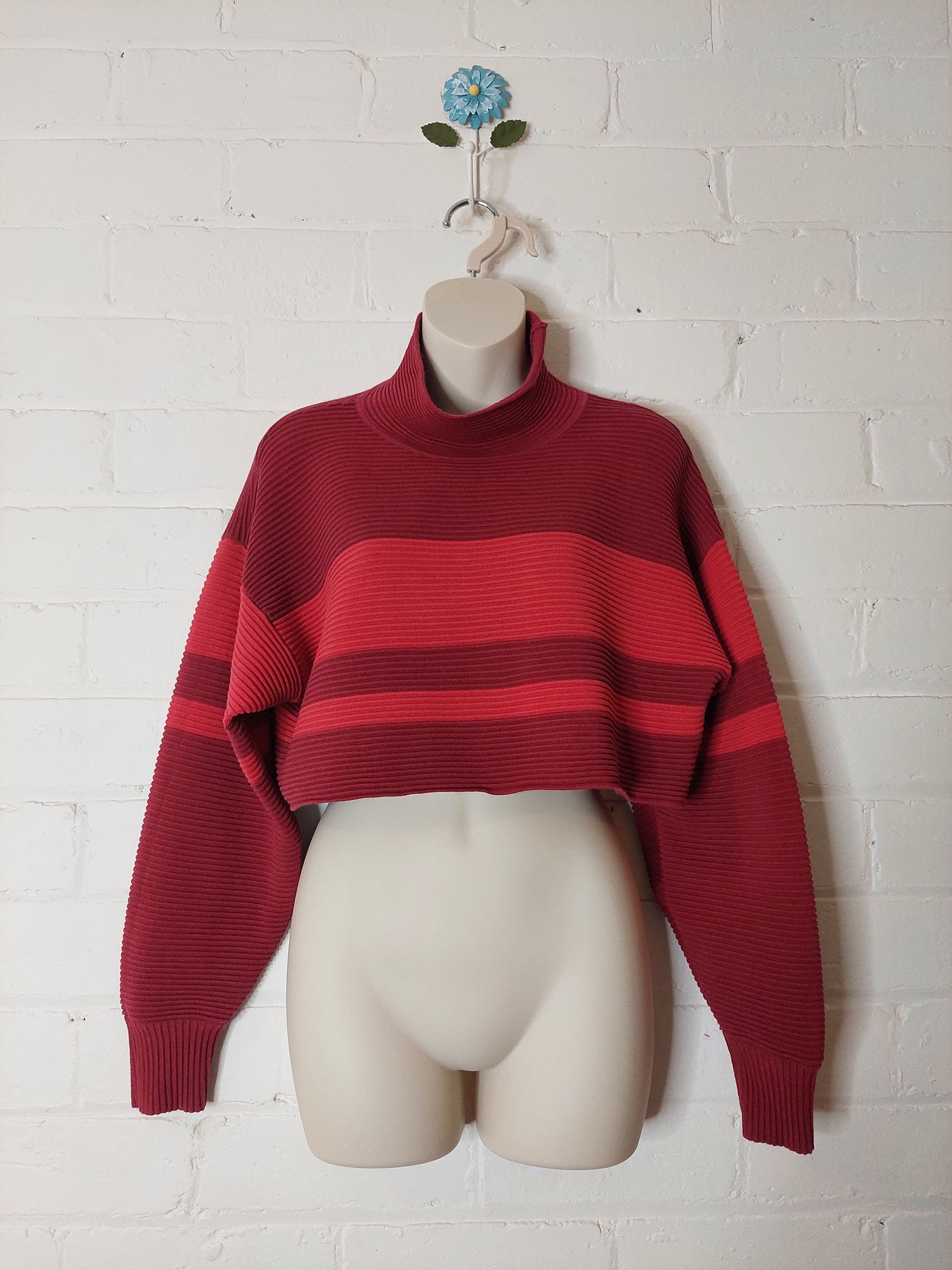 NAGNATA Cropped Rib Sweater in Red Stripe Organic Cotton, Size S / M