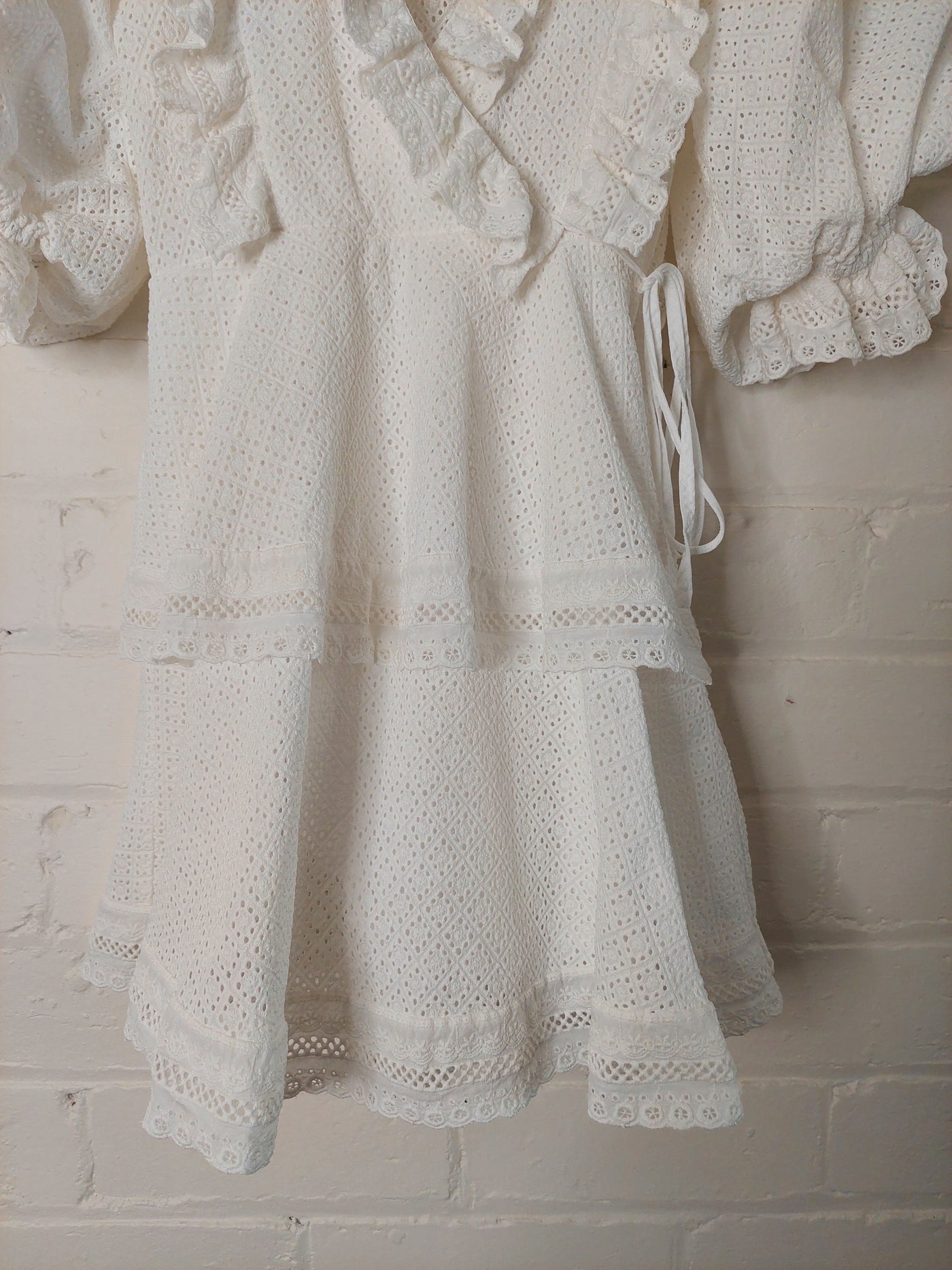 SHONA JOY Ackley Broderie Puff Sleeve Mini Dress in White, Size 10