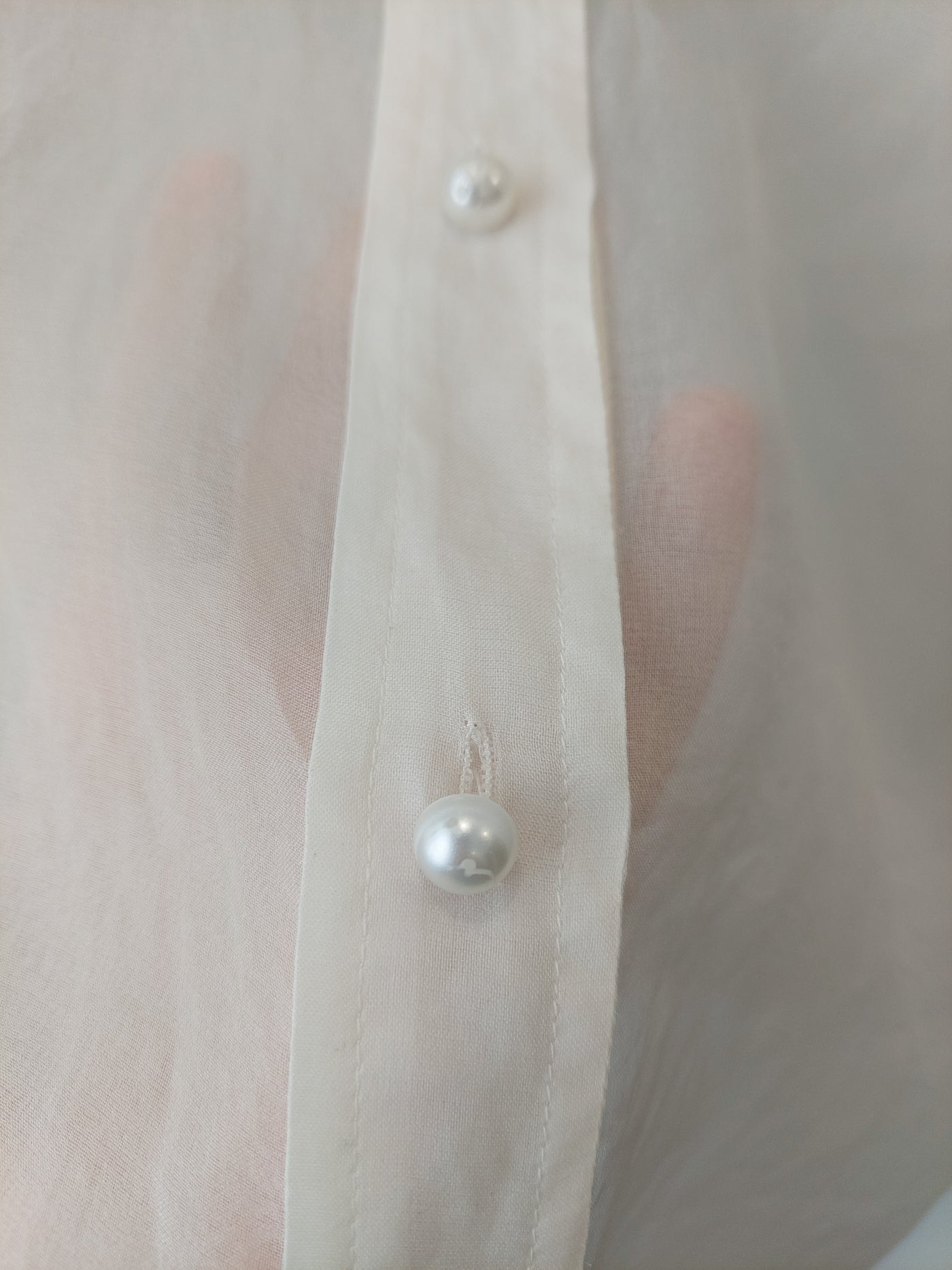 SILK LAUNDRY Organza Boyfriend Shirt Pearl Buttons - Sheer White, Size S