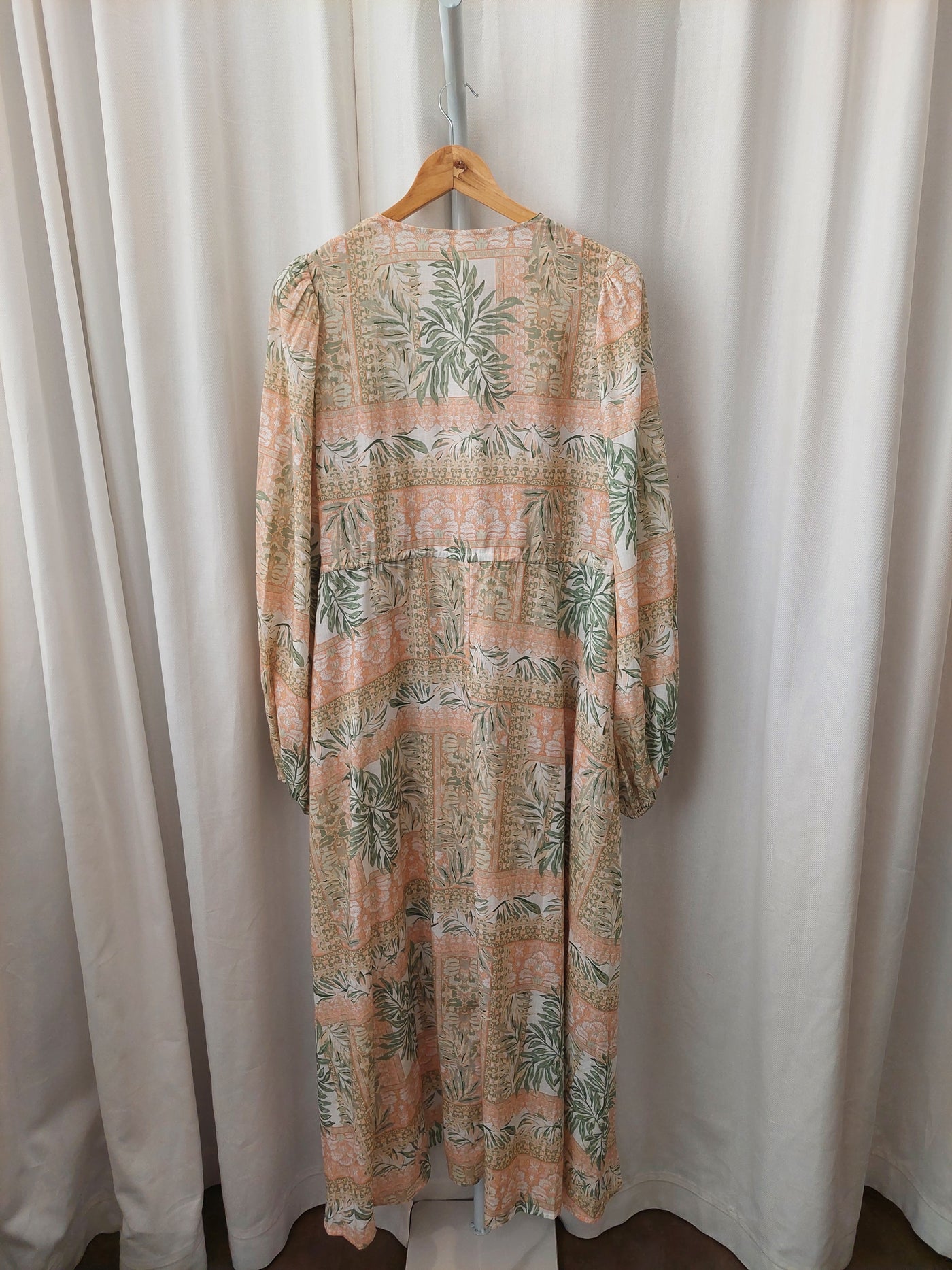 Kivari BNWT Behati Maxi Dress in Green Palm, Size XL (AU 14 / US 10)