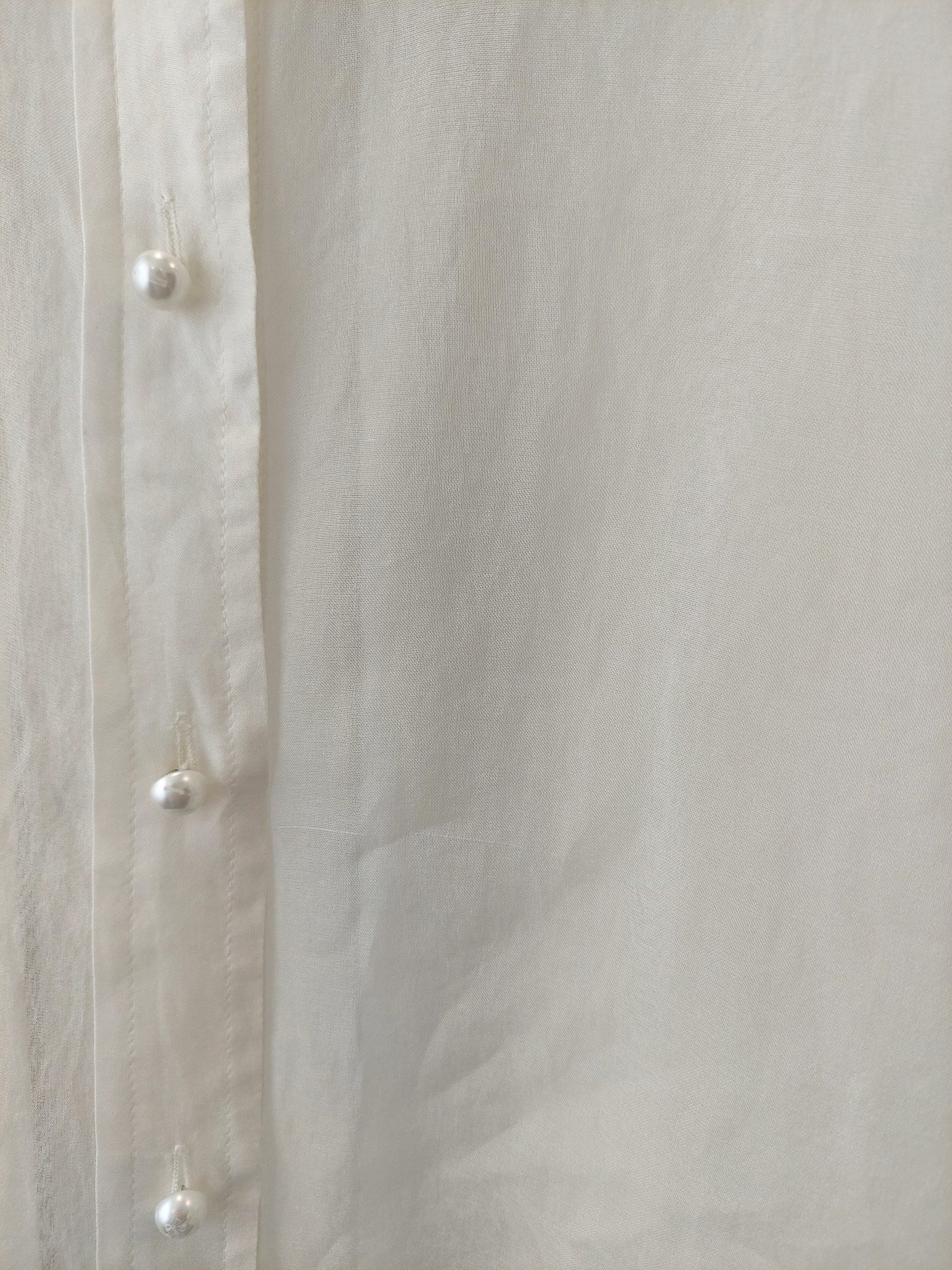 SILK LAUNDRY Organza Boyfriend Shirt Pearl Buttons - Sheer White, Size S